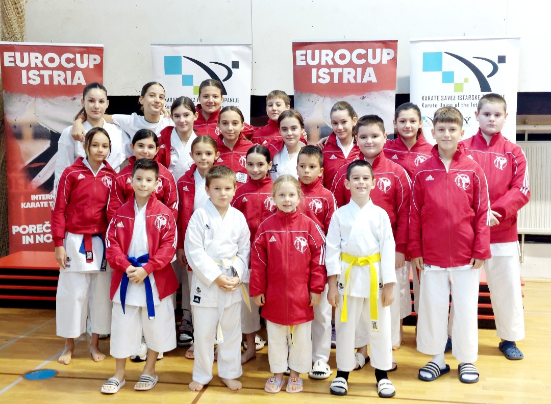 Na međunarodnom karate turniru prvo mjesto pripalo porečkoj Finidi